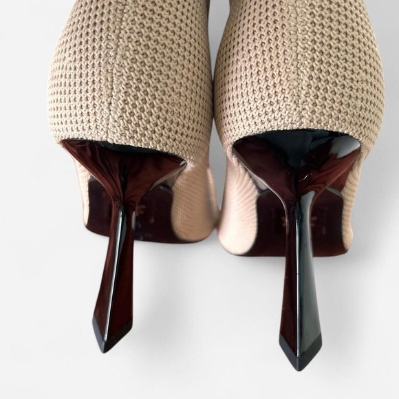 Marc Fisher nude Umair Pointed Toe knit flared heeled sock booties sz 6.5 - Picture 6 of 7